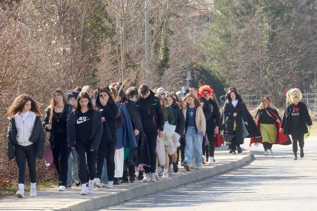 PUSTNI SPREVOD PO CERKNICI 26 FOTO LJUBO VULELIČ